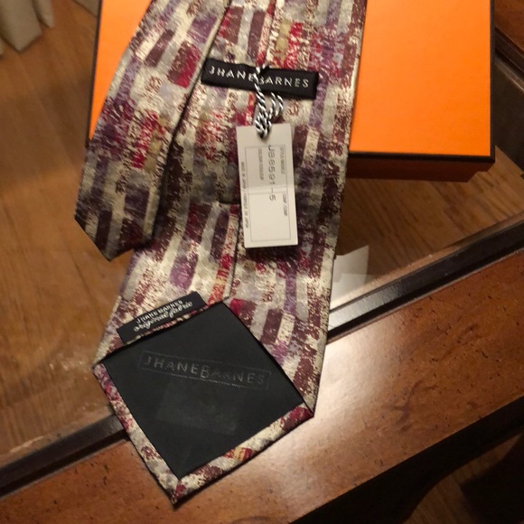 NWT JHANE BARNES 100% SILK - Picture 2 of 3